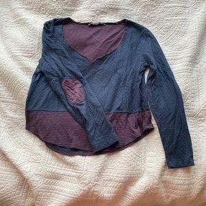 Long sleeve crop sweatshirt